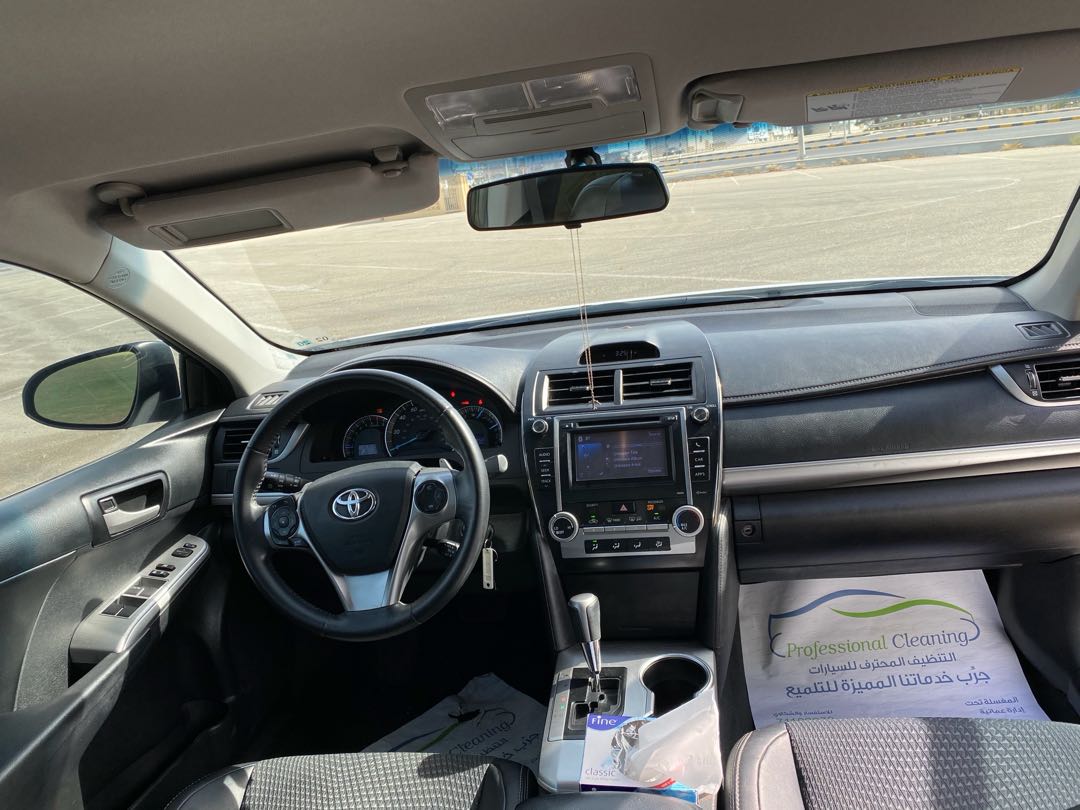Car Image 2014 TOYOTA CAMRY SE