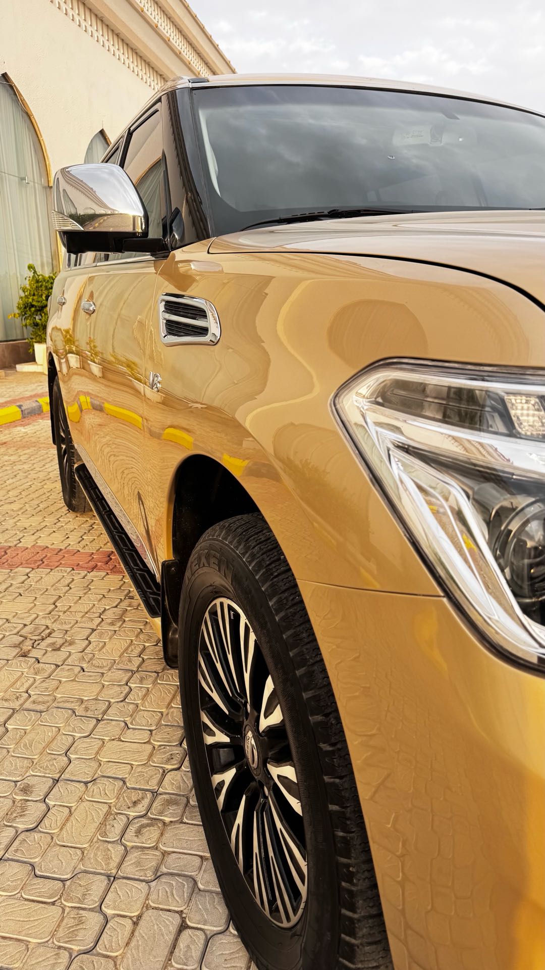 Car Image 2015 NISSAN PATROL Platinum