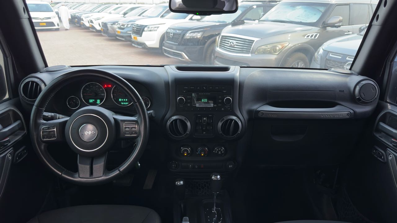 Car Image 2016 JEEP WRANGLER Sport