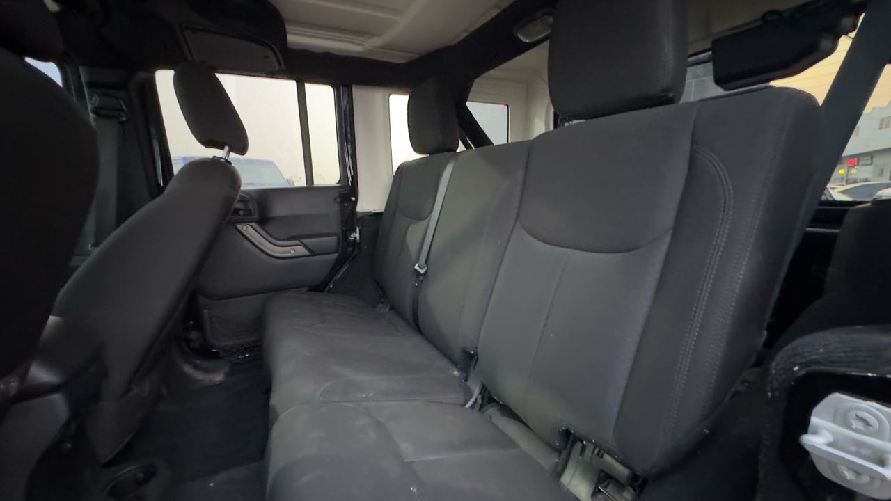 Car Image 2016 JEEP WRANGLER Sport