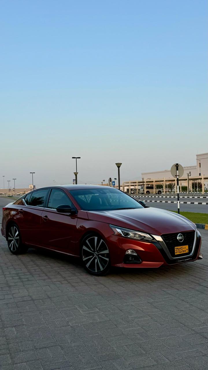 Car Image 2021 NISSAN ALTIMA SV