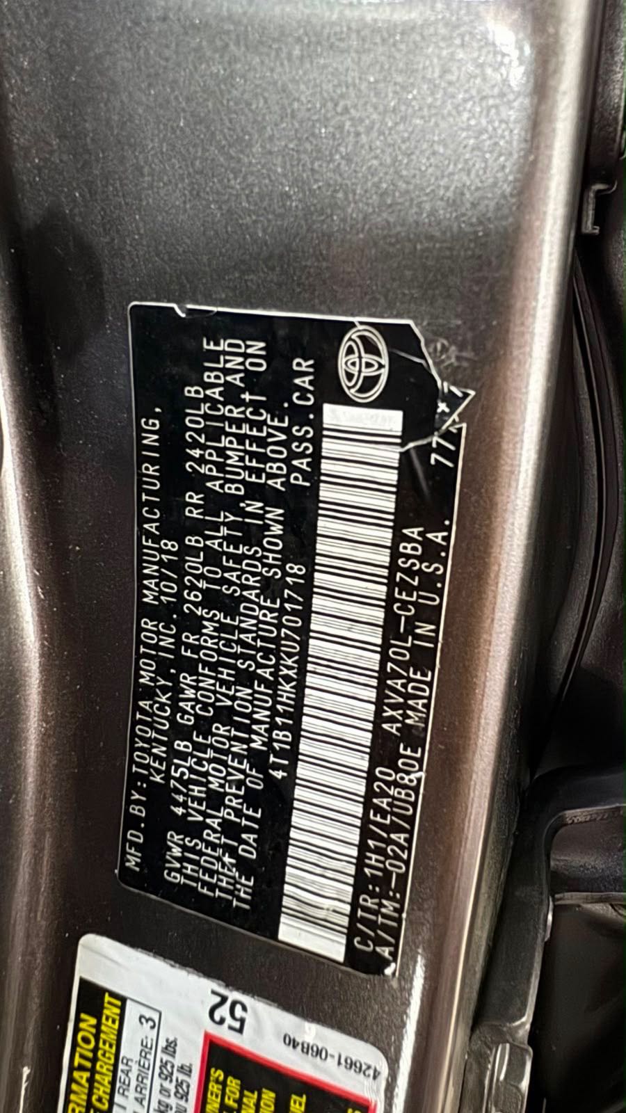 Car Image 2019 TOYOTA CAMRY SE