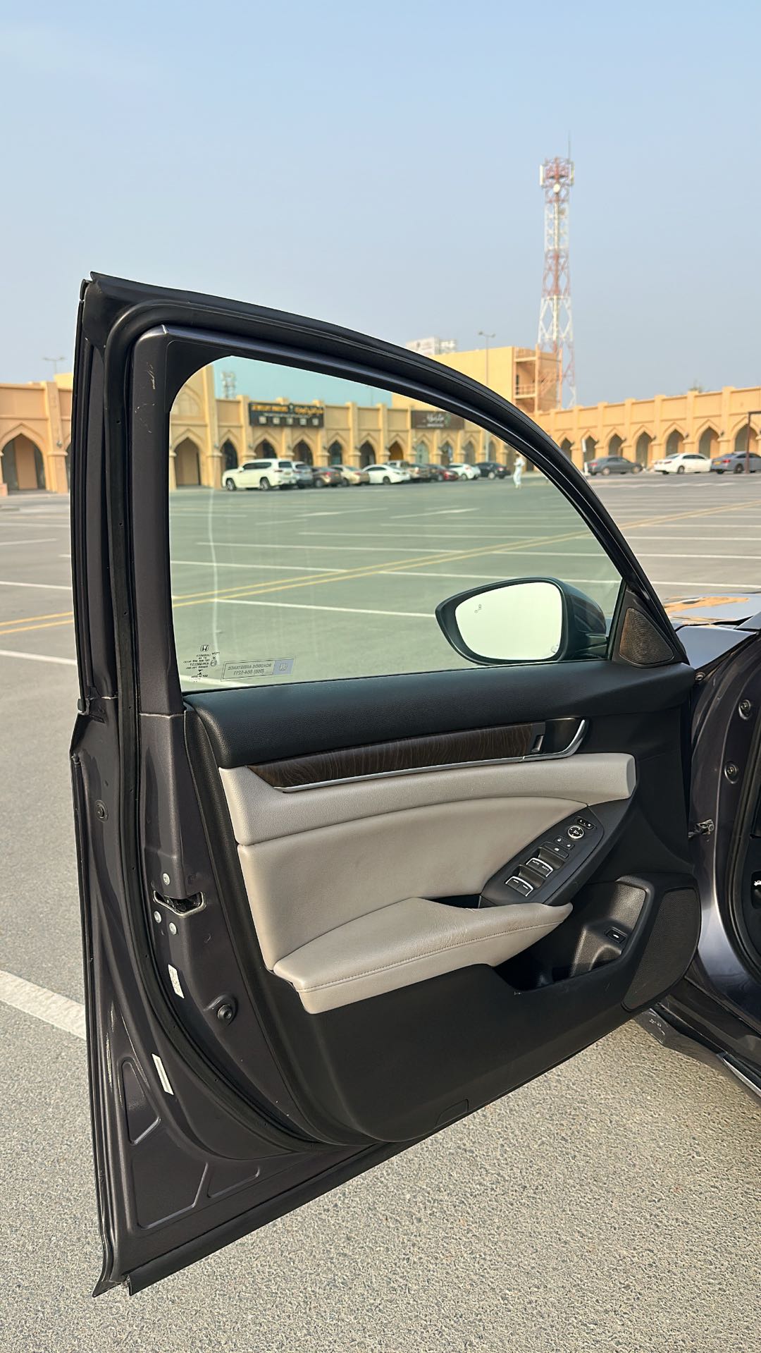 Car Image 2018 HONDA ACCORD EX