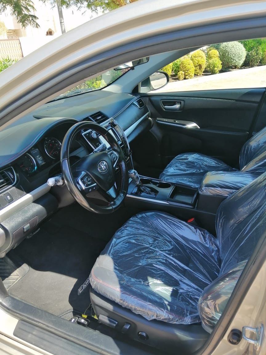 Car Image 2016 TOYOTA CAMRY SE