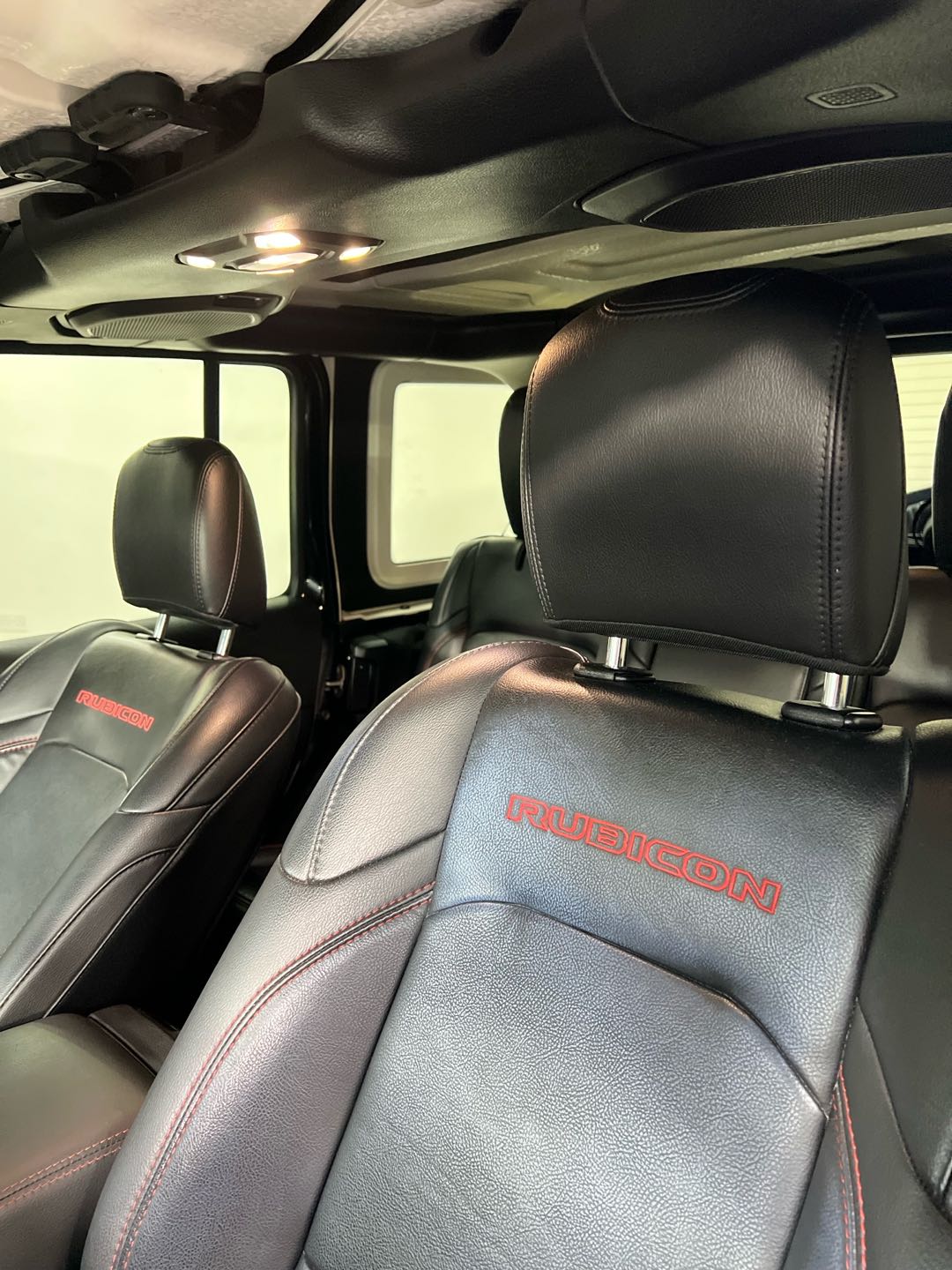 Car Image 2021 JEEP WRANGLER Rubicon