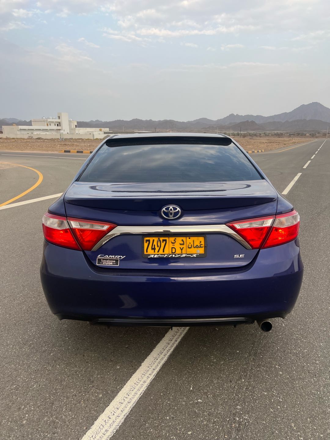 Car Image 2015 TOYOTA CAMRY SE