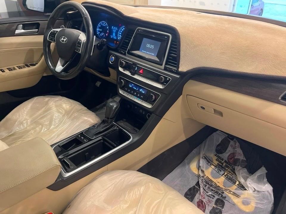 Car Image 2018 HYUNDAI SONATA GLS