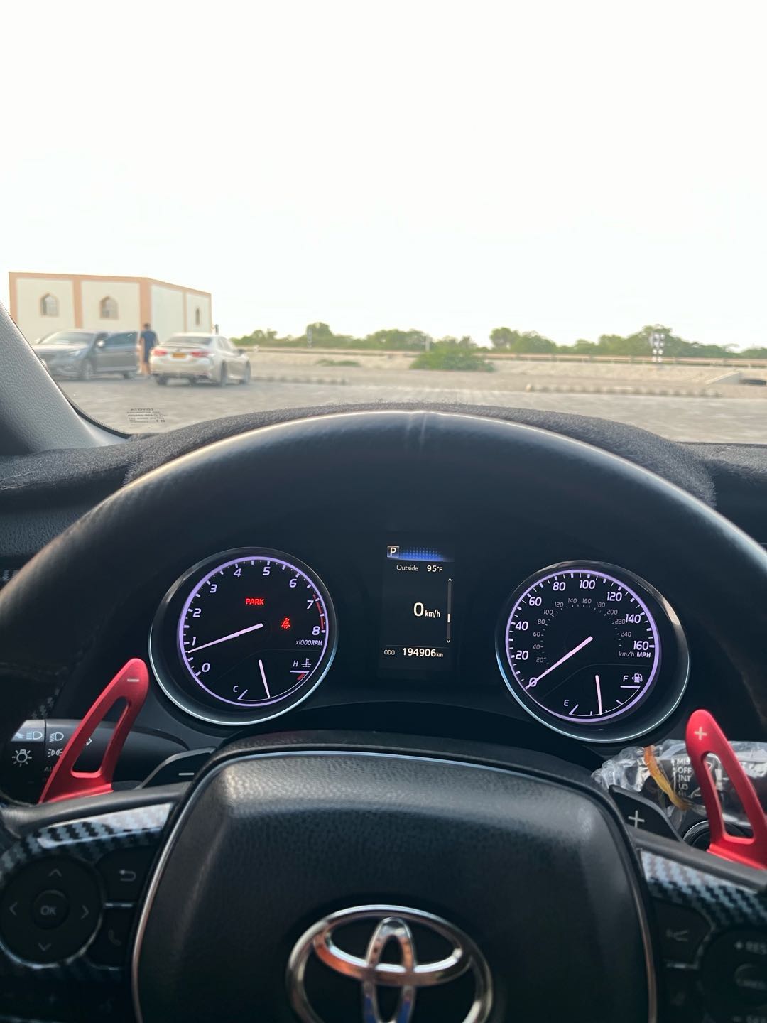 Car Image 2019 TOYOTA CAMRY SE