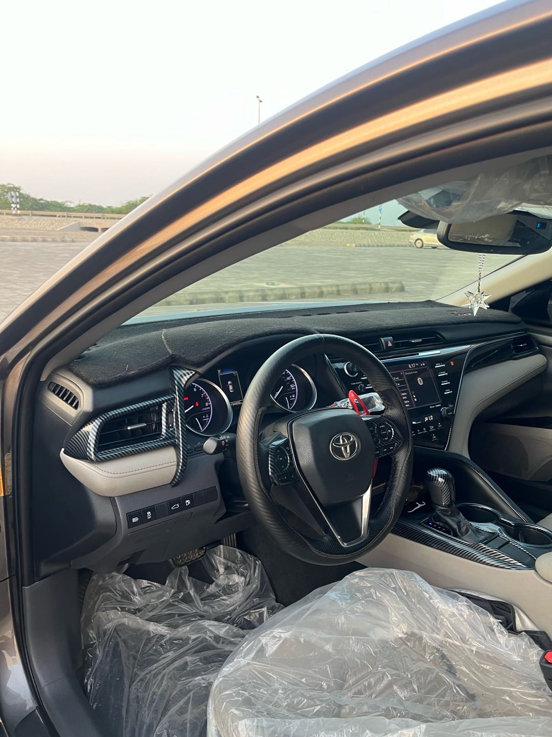 Car Image 2019 TOYOTA CAMRY SE