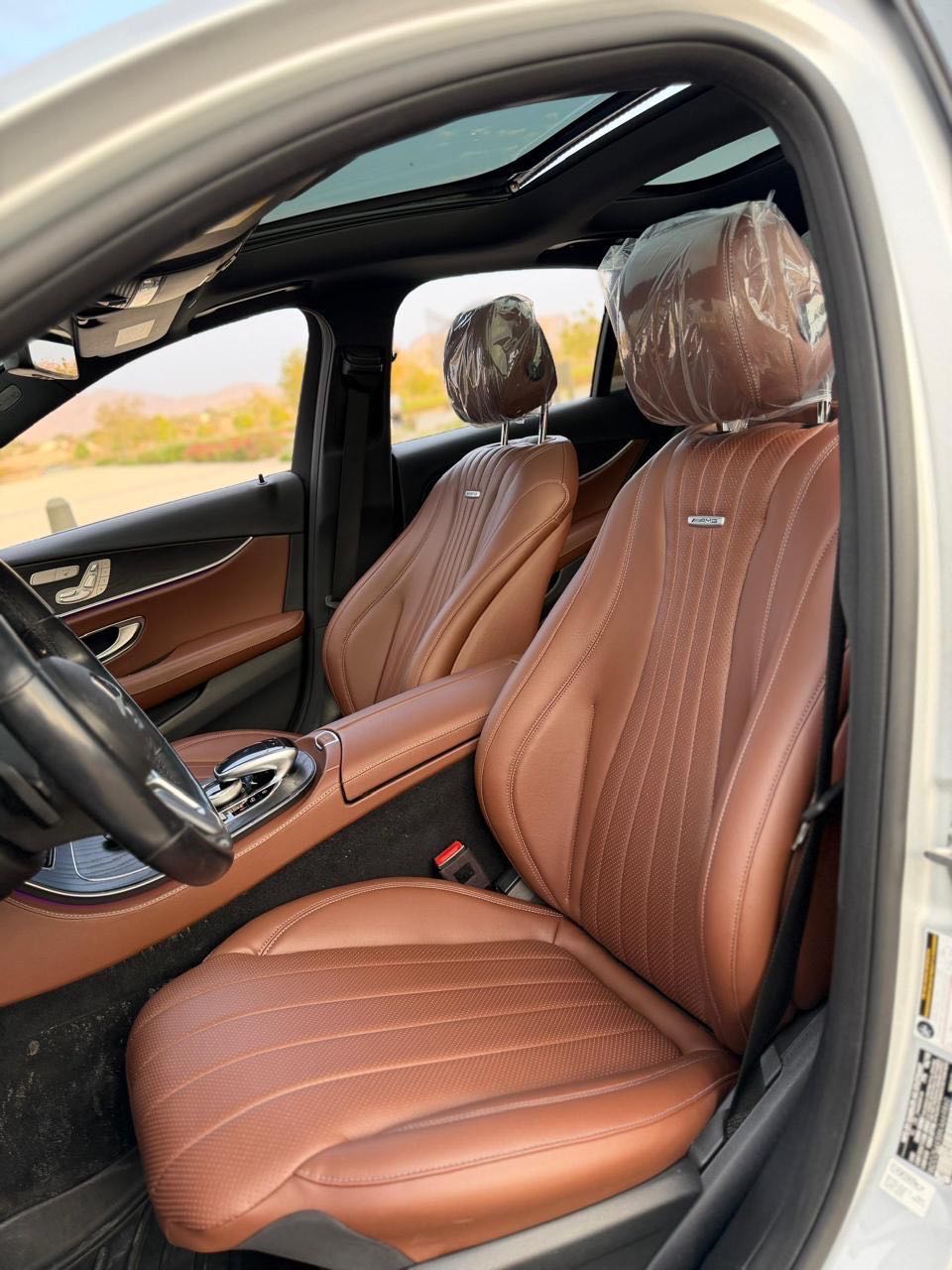Car Image 2019 MERCEDES E Class 300