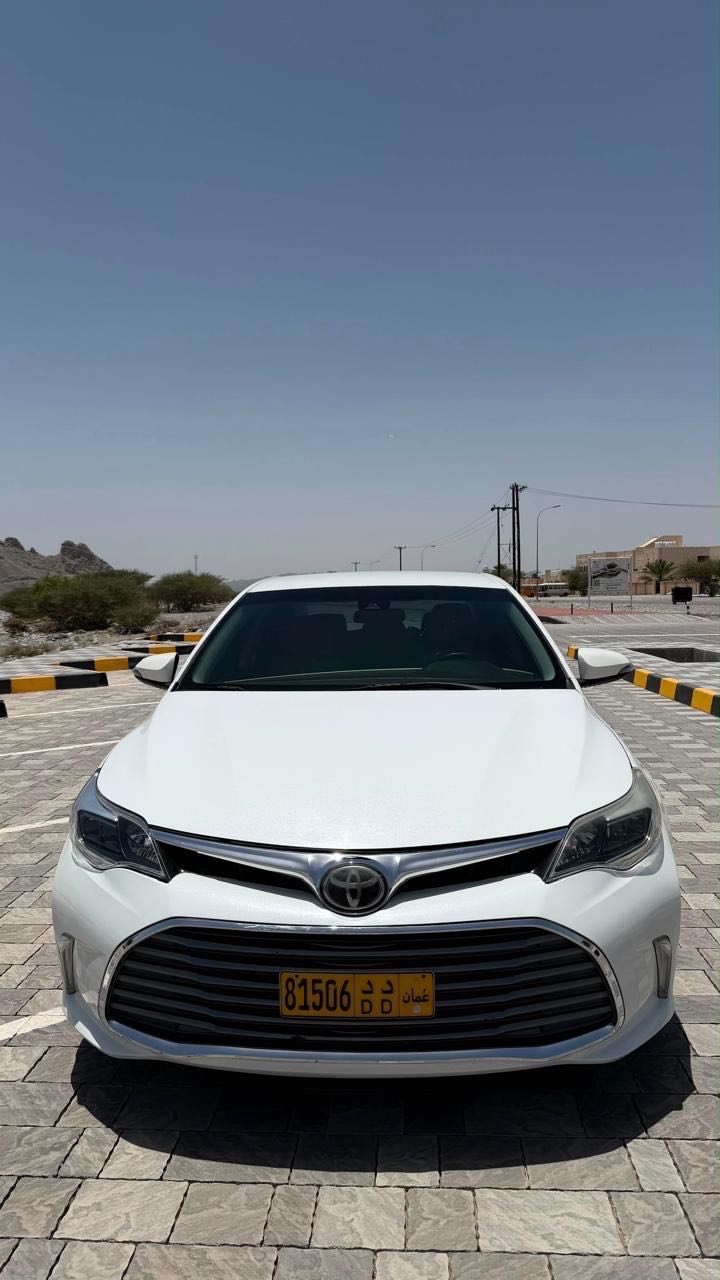 Car Image 2018 TOYOTA AVALON XLE