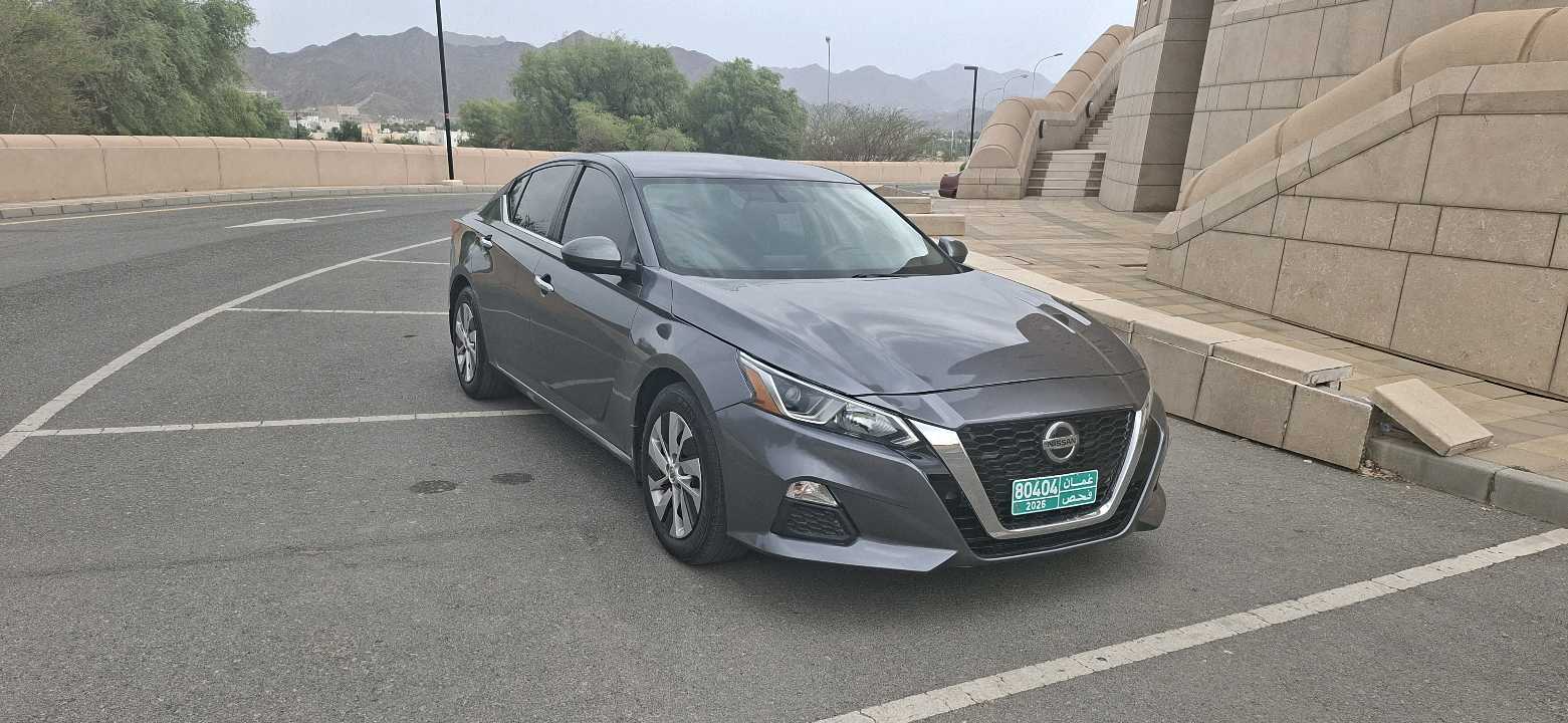 Car Image 2019 NISSAN ALTIMA S