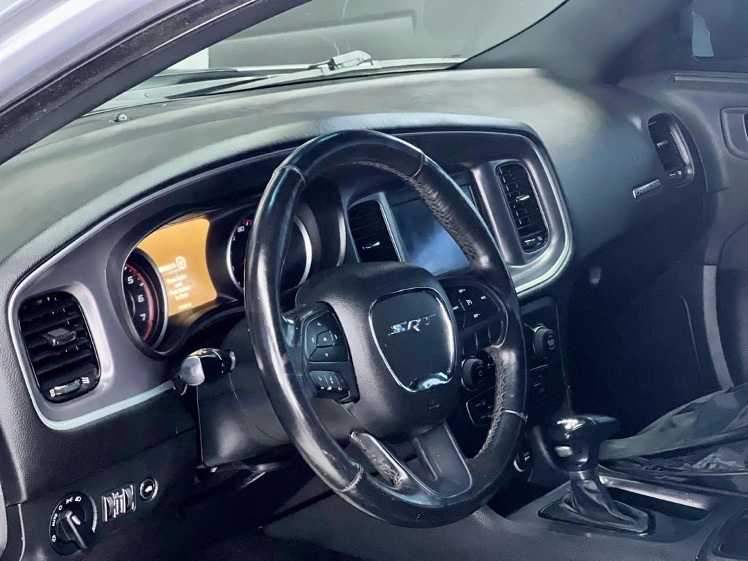 Car Image 2019 DODGE CHARGER SXT
