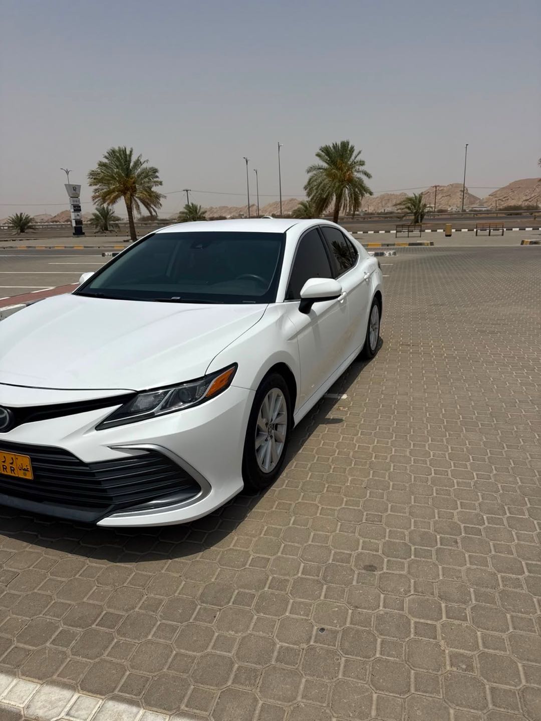 Car Image 2021 TOYOTA CAMRY LE