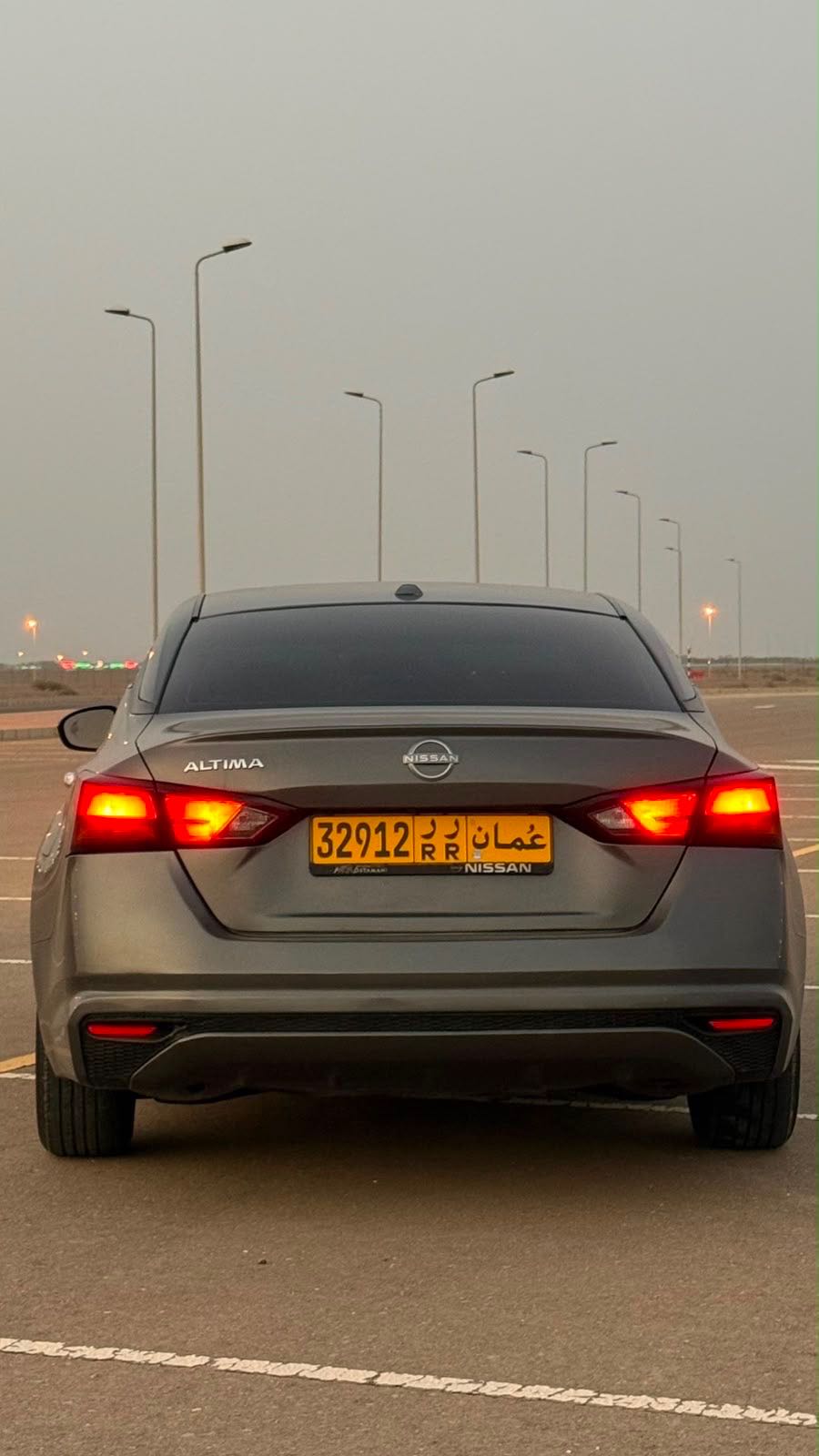 Car Image 2019 NISSAN ALTIMA S