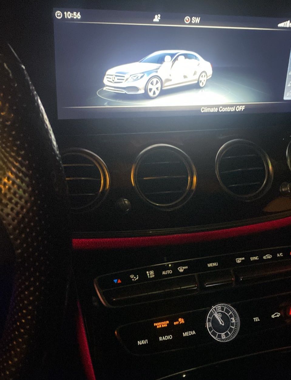 Car Image 2018 MERCEDES E Class 300