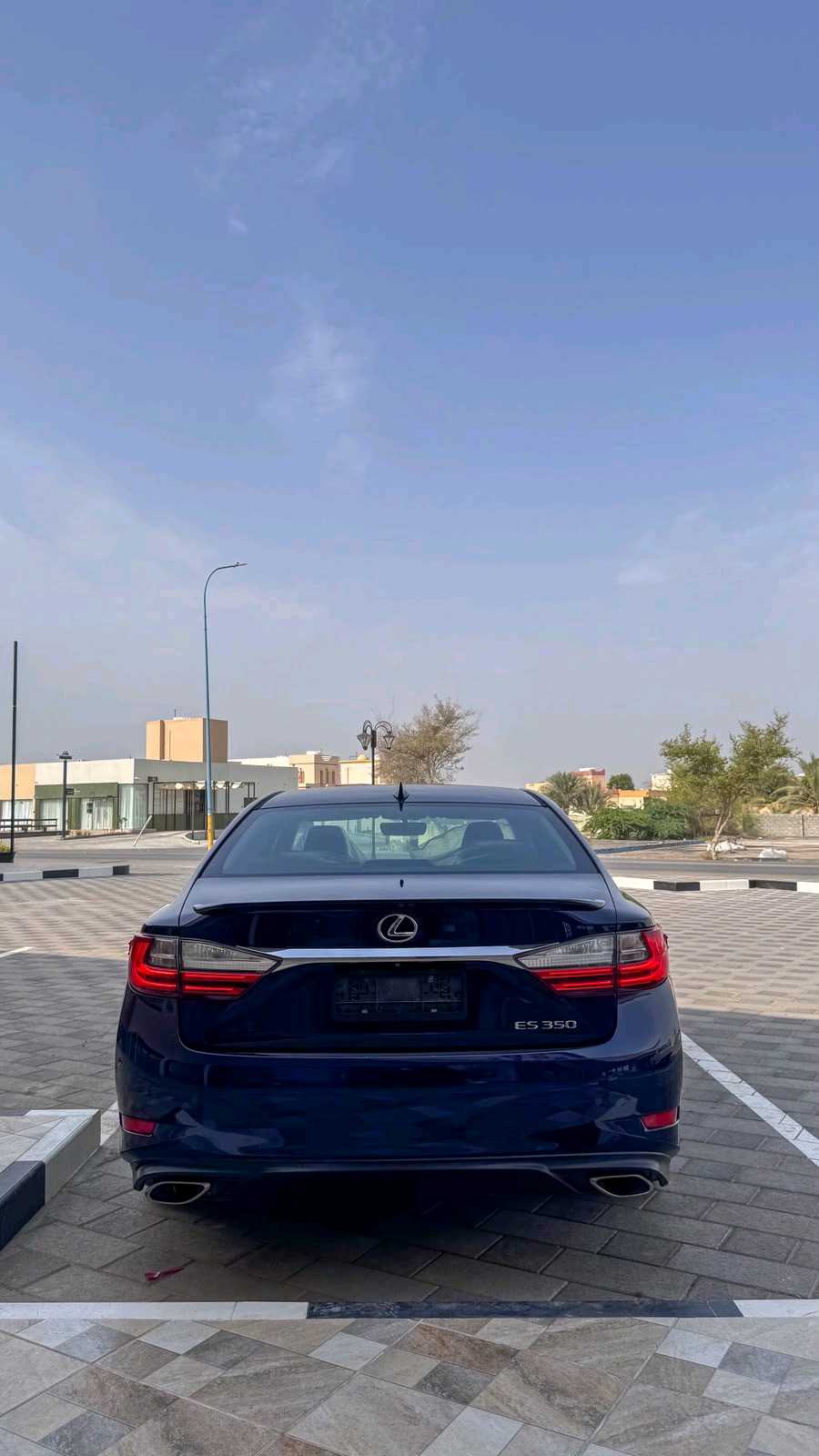 Car Image 2016 LEXUS ES 350