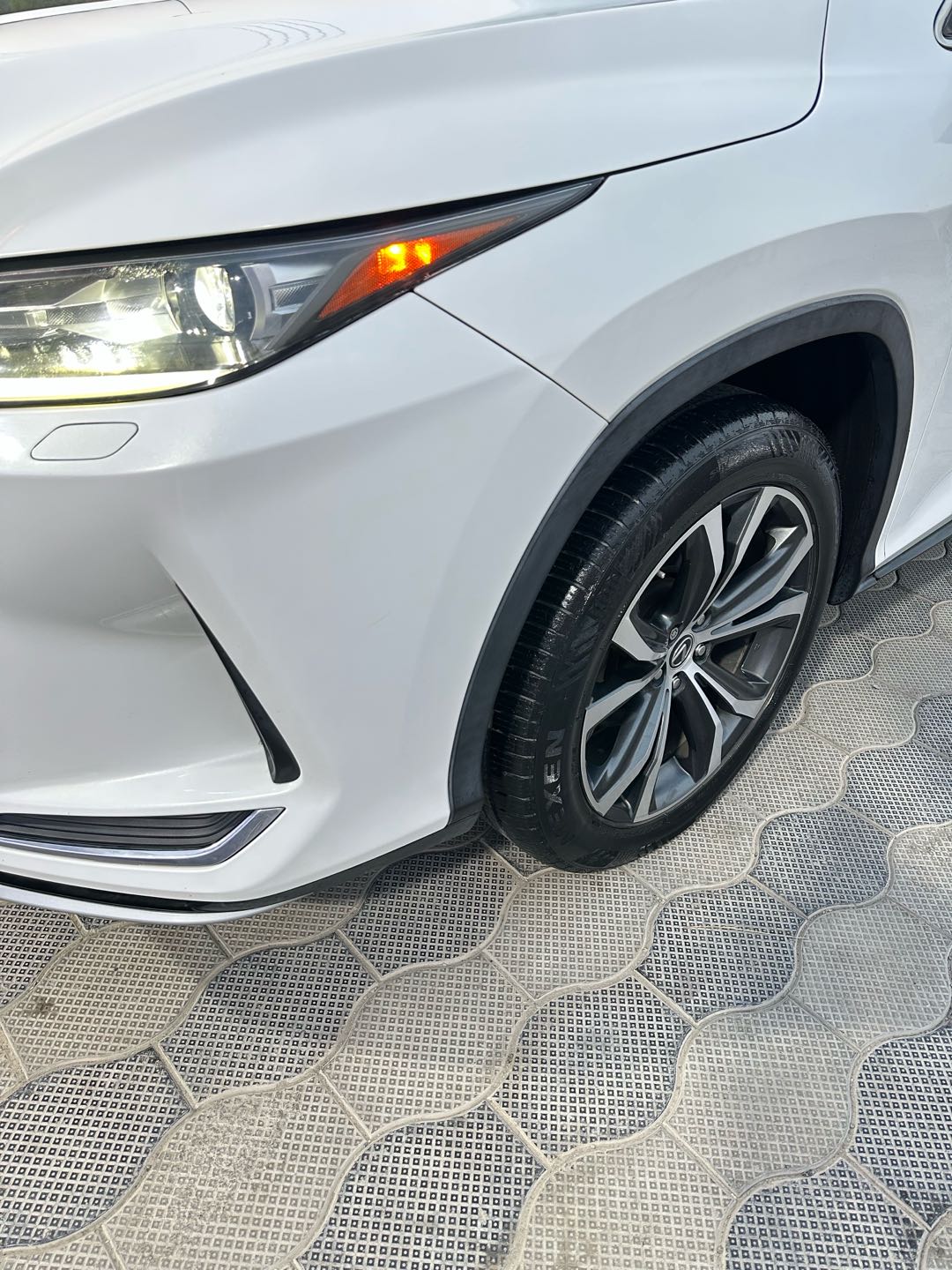Car Image 2020 LEXUS RX 350