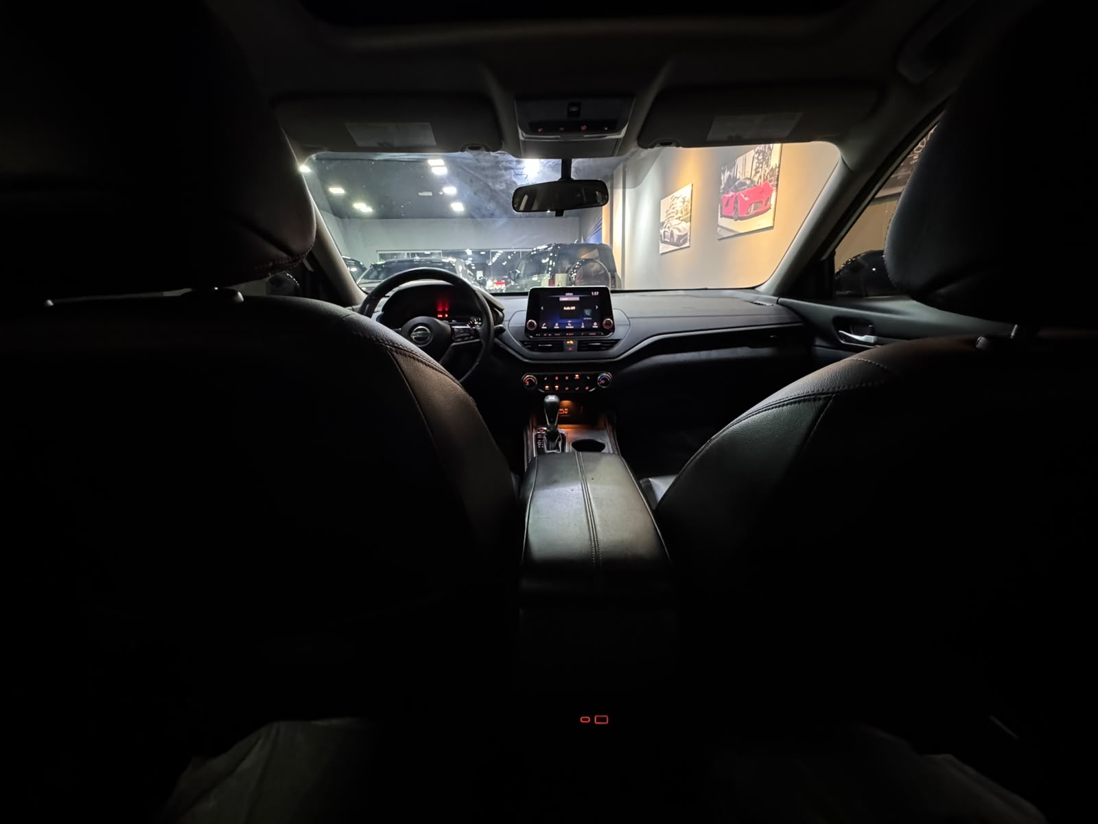 Car Image 2019 NISSAN ALTIMA SR