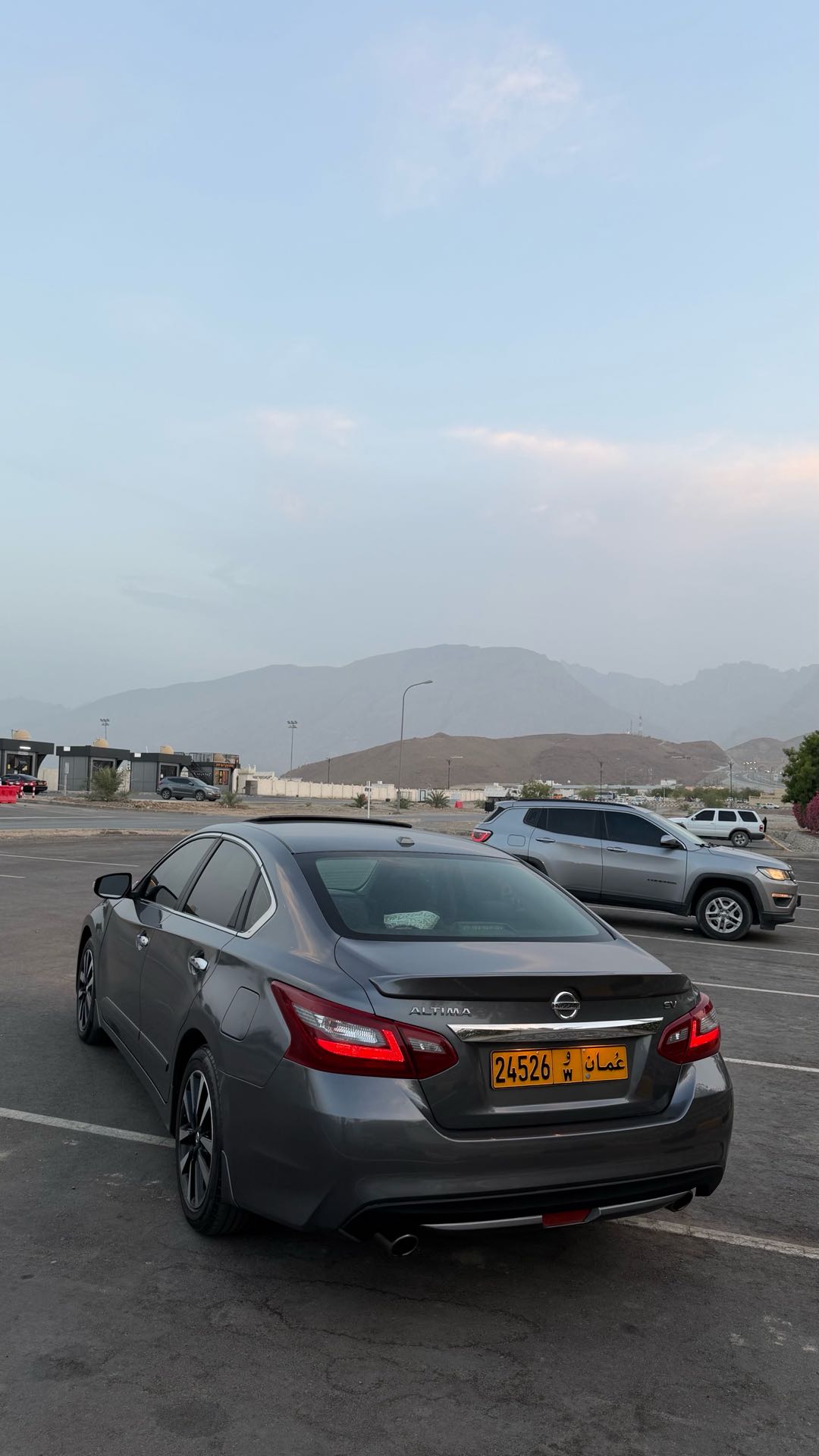 Car Image 2018 NISSAN ALTIMA SV