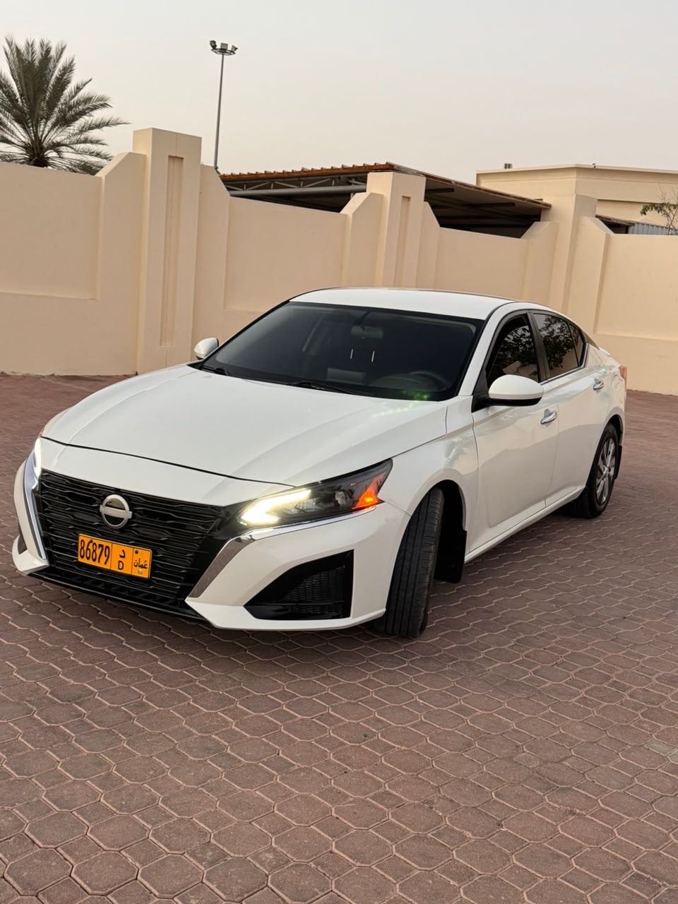 Car Image 2019 NISSAN ALTIMA S