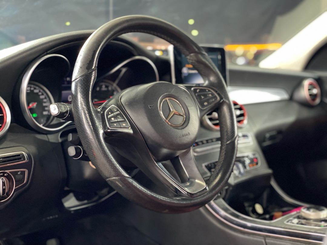 Car Image 2017 MERCEDES C Class 300