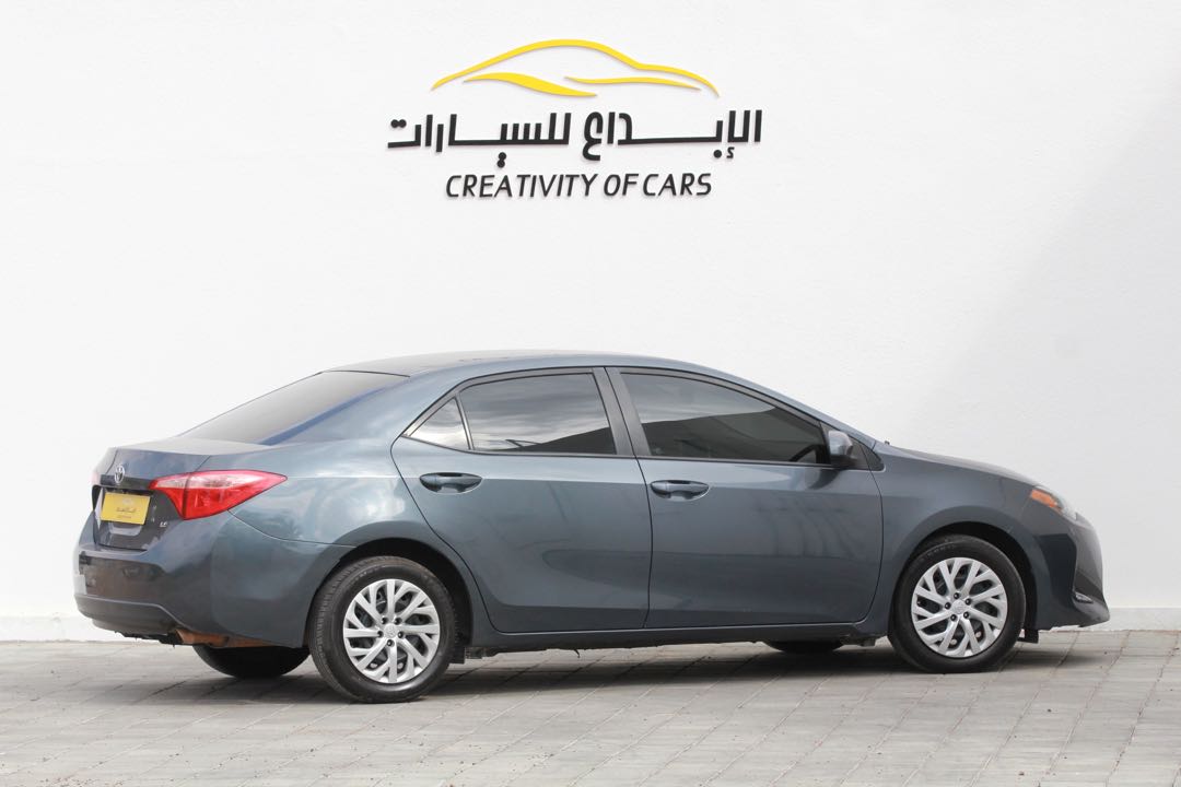 Car Image 2019 TOYOTA COROLLA LE