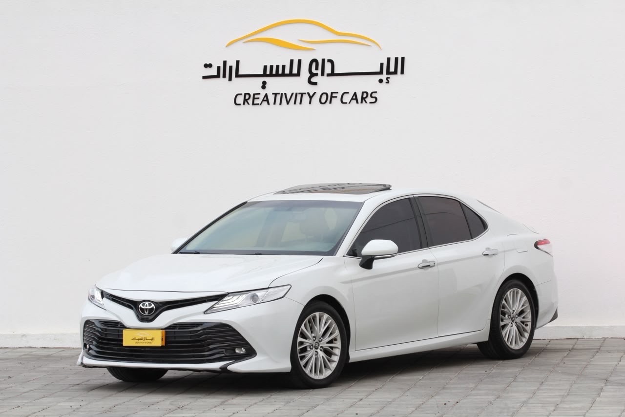 Car Image 2018 TOYOTA CAMRY GLE