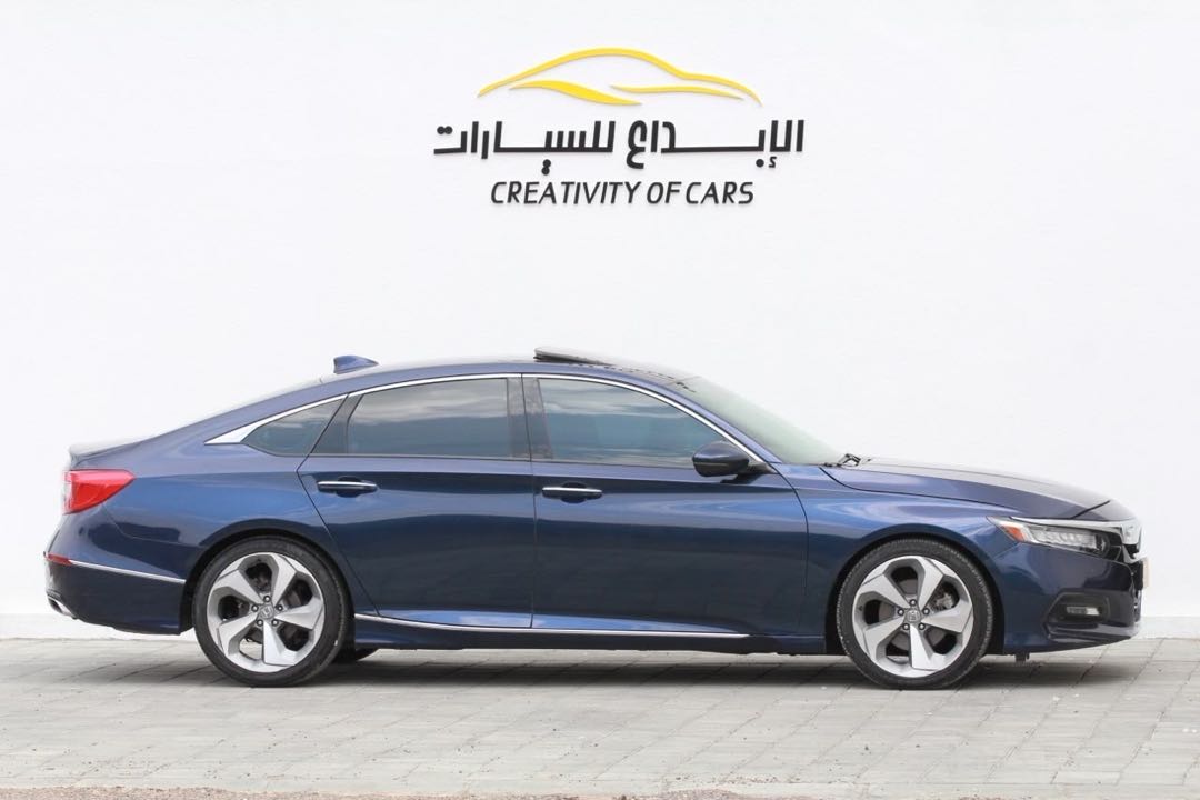Car Image 2018 HONDA ACCORD TOURING