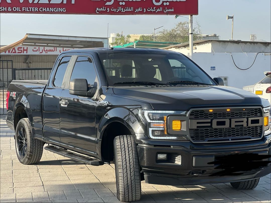 Car Image 2018 FORD F-150 STX