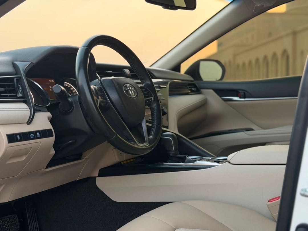 Car Image 2019 TOYOTA CAMRY Grande