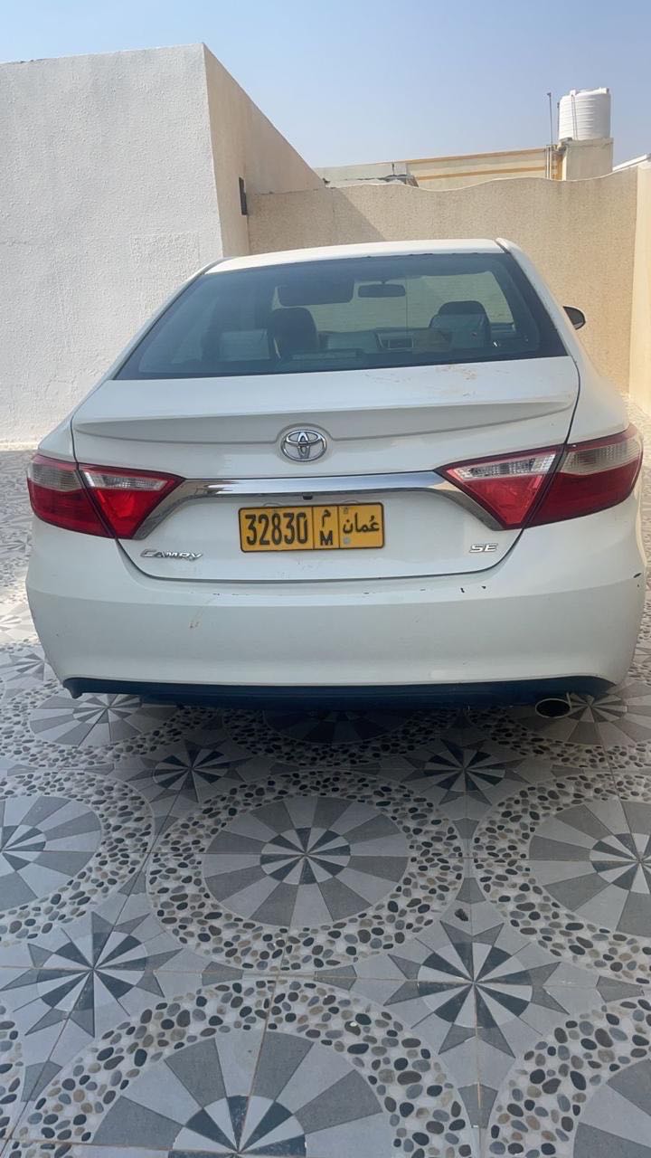 Car Image 2016 TOYOTA CAMRY SE