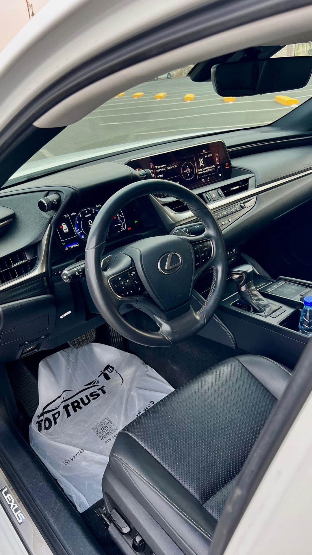 Car Image 2020 LEXUS ES 350