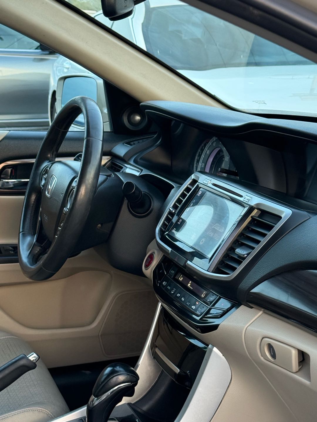 Car Image 2017 HONDA ACCORD TOURING