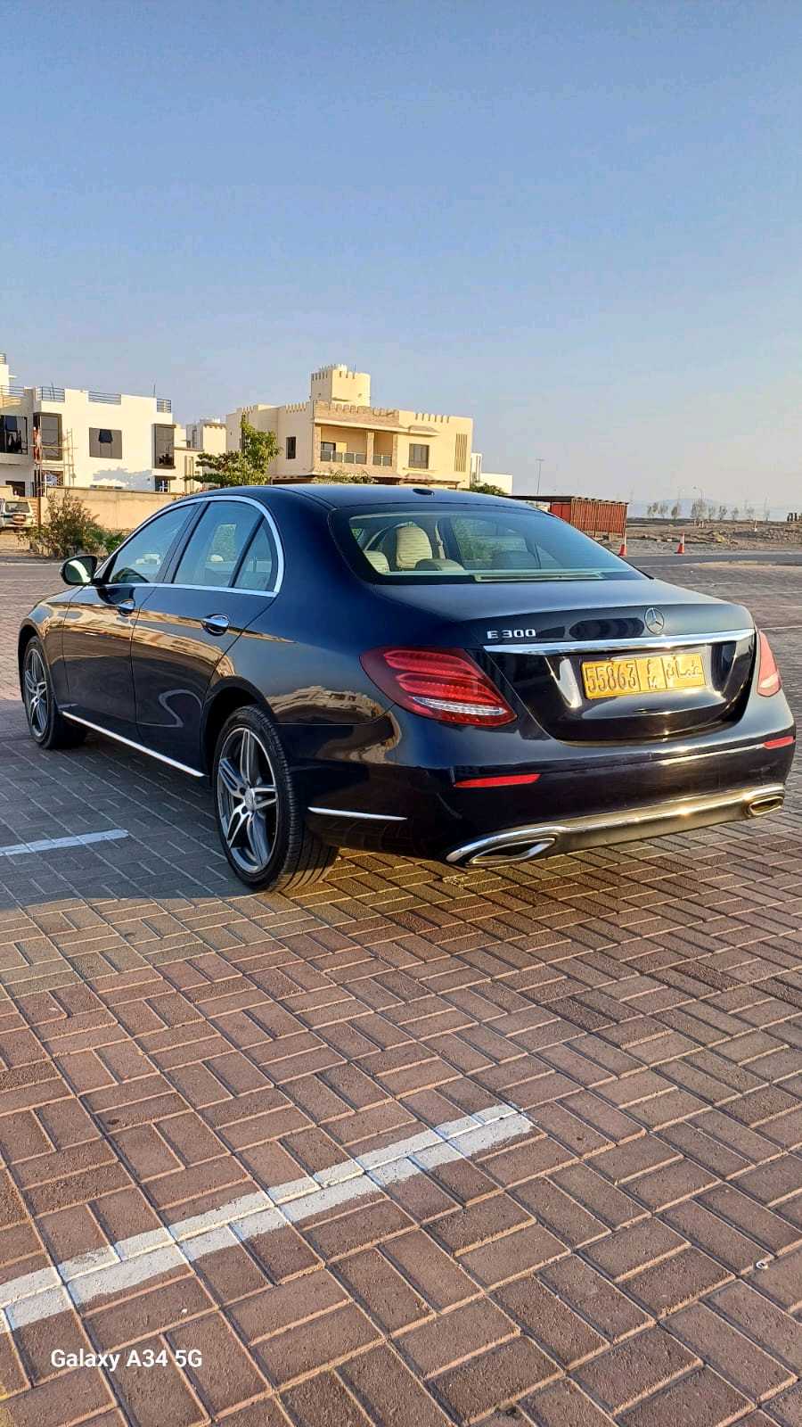 Car Image 2019 MERCEDES E Class 300
