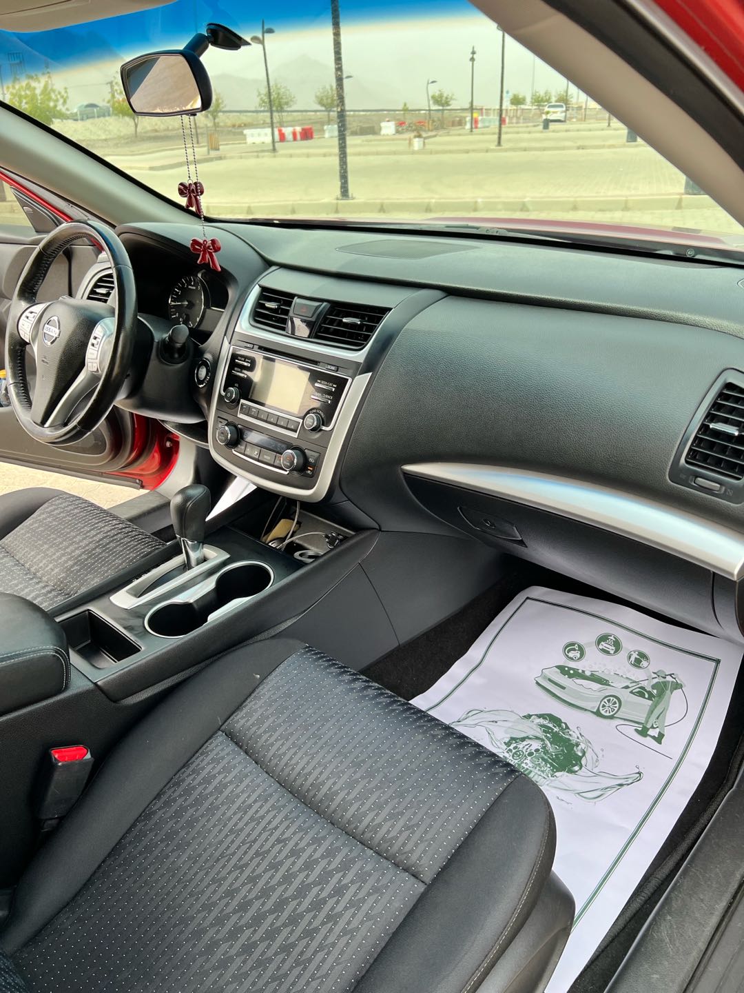 Car Image 2016 NISSAN ALTIMA SV