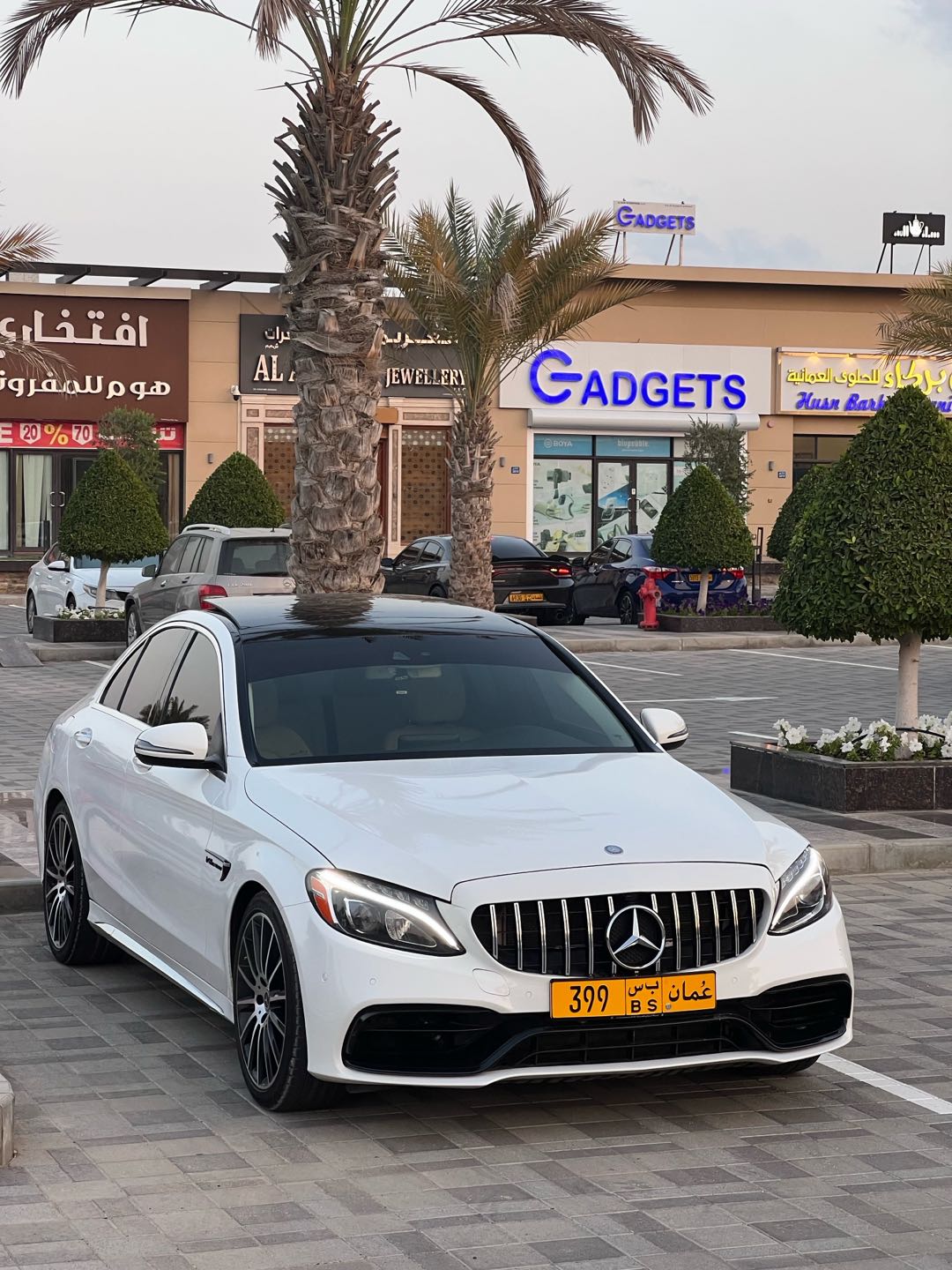 Car Image 2017 MERCEDES C Class 300