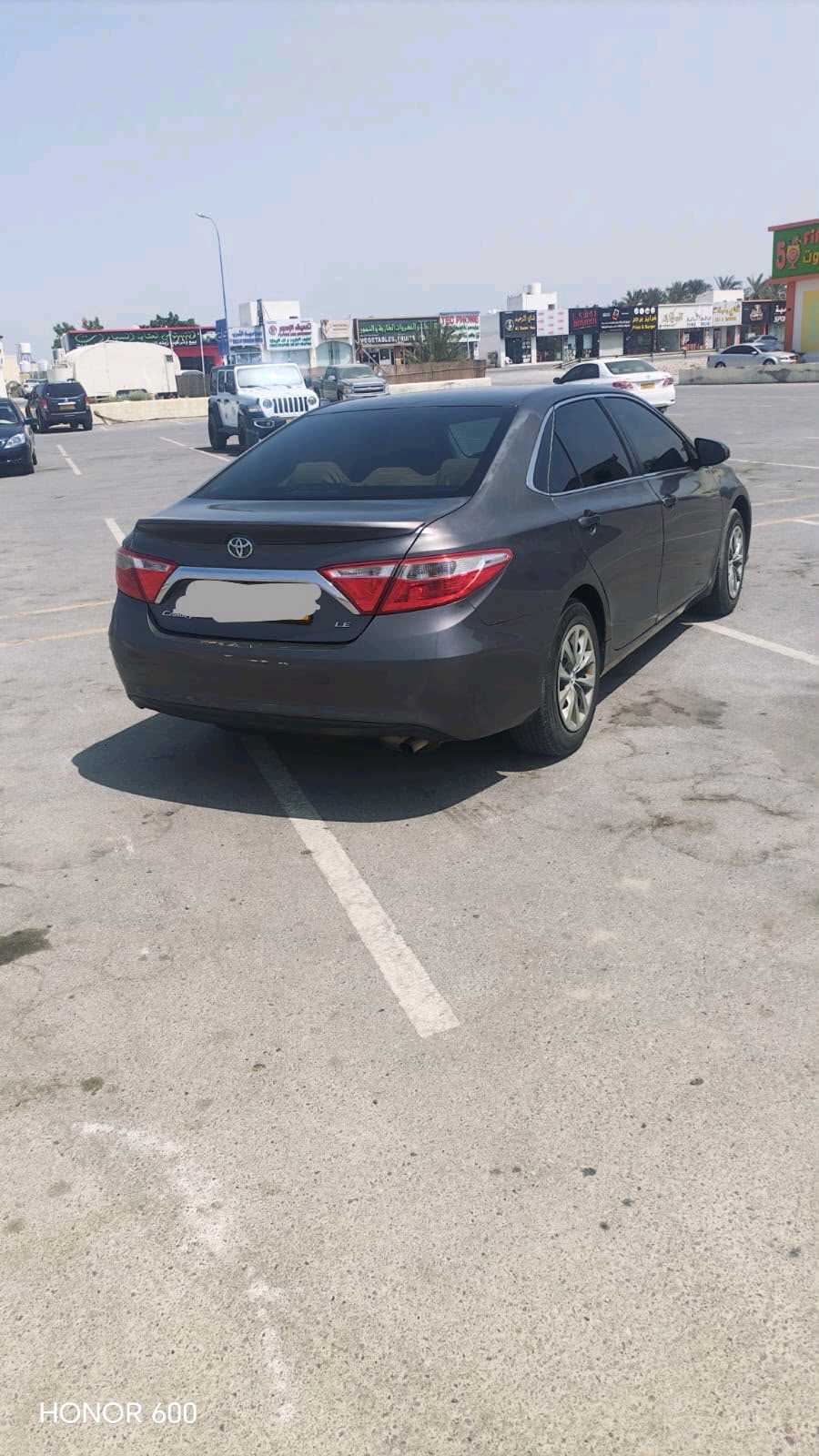 Car Image 2015 TOYOTA CAMRY LE