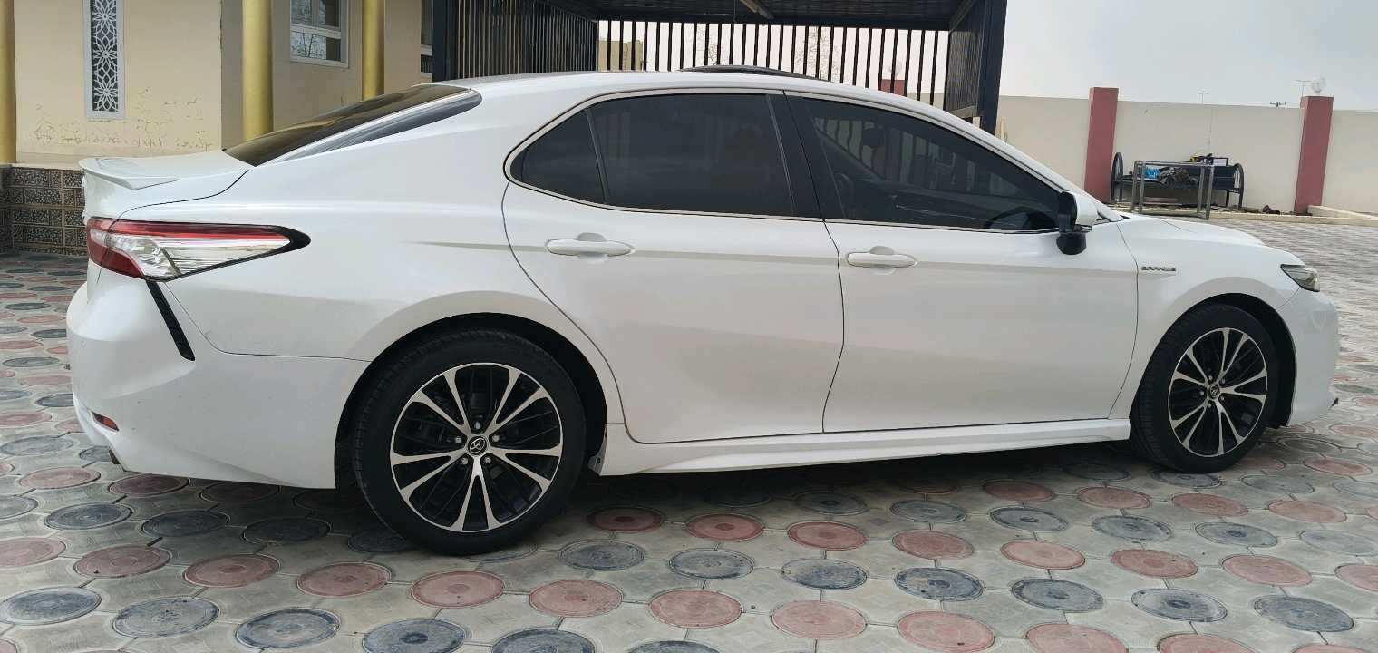 Car Image 2019 TOYOTA CAMRY Grande