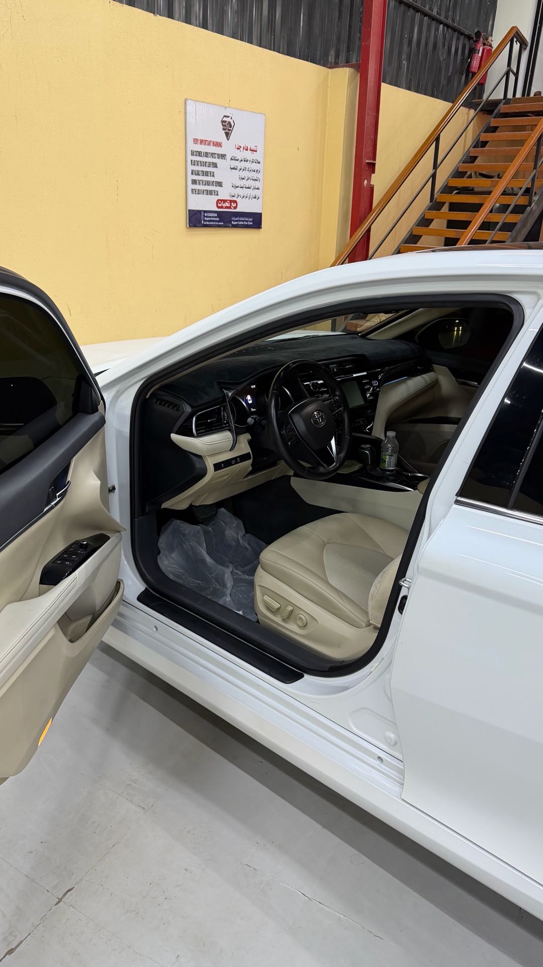 Car Image 2019 TOYOTA CAMRY Grande