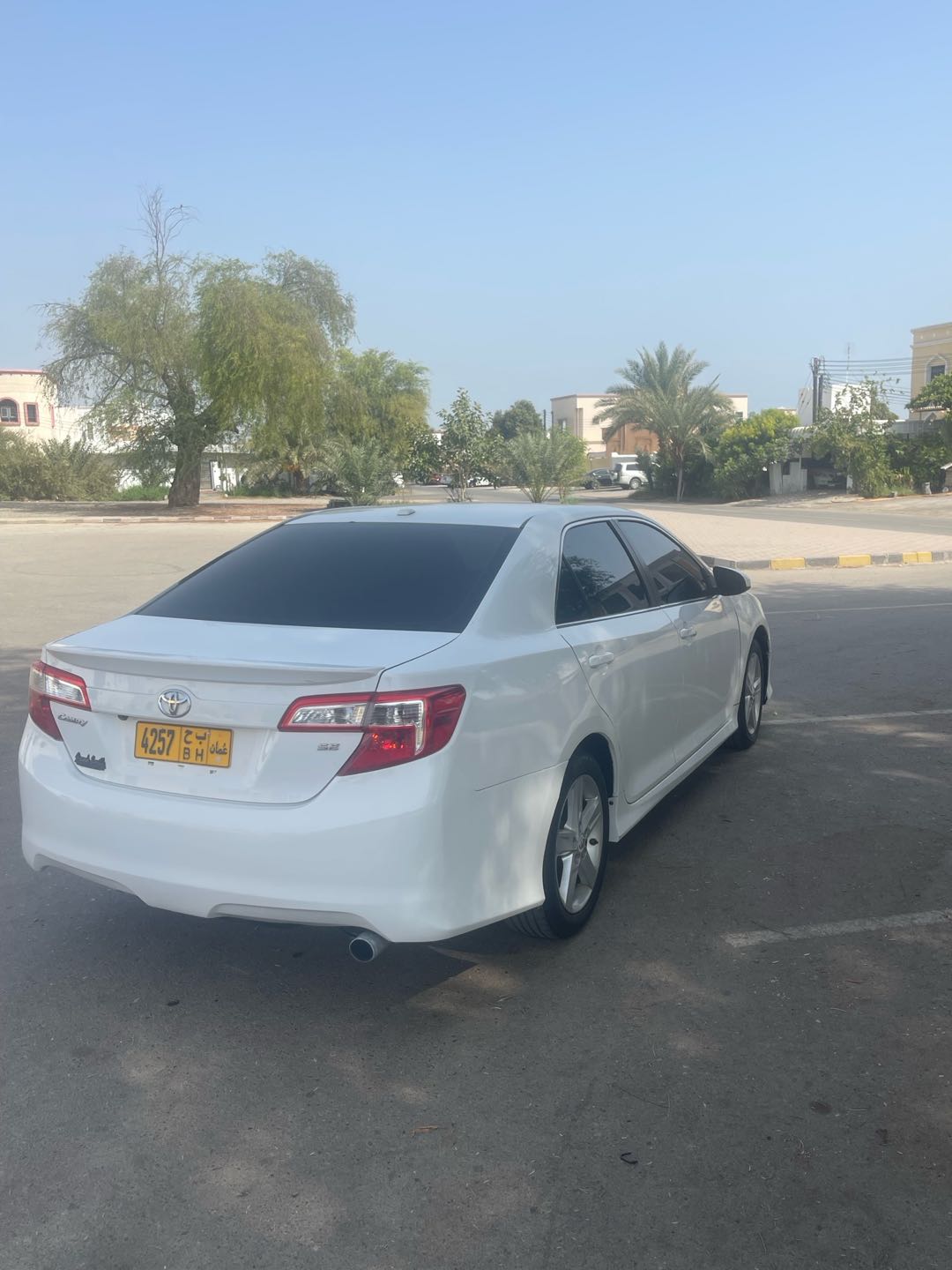 Car Image 2013 TOYOTA CAMRY SE