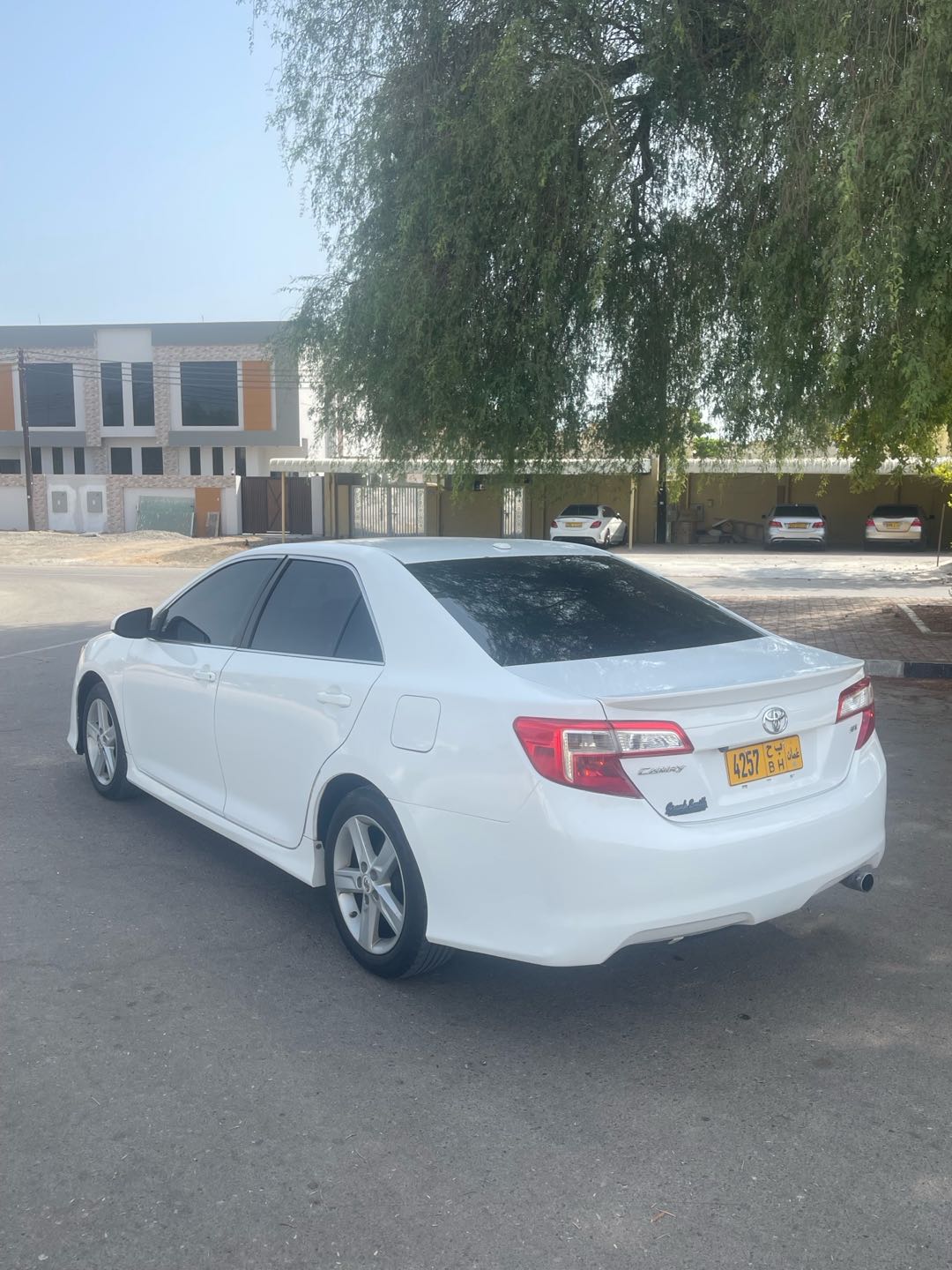Car Image 2013 TOYOTA CAMRY SE
