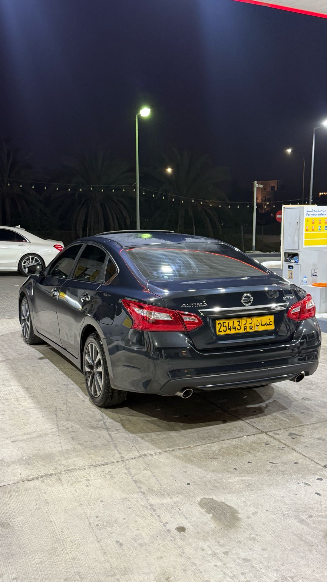 Car Image 2017 NISSAN ALTIMA SL