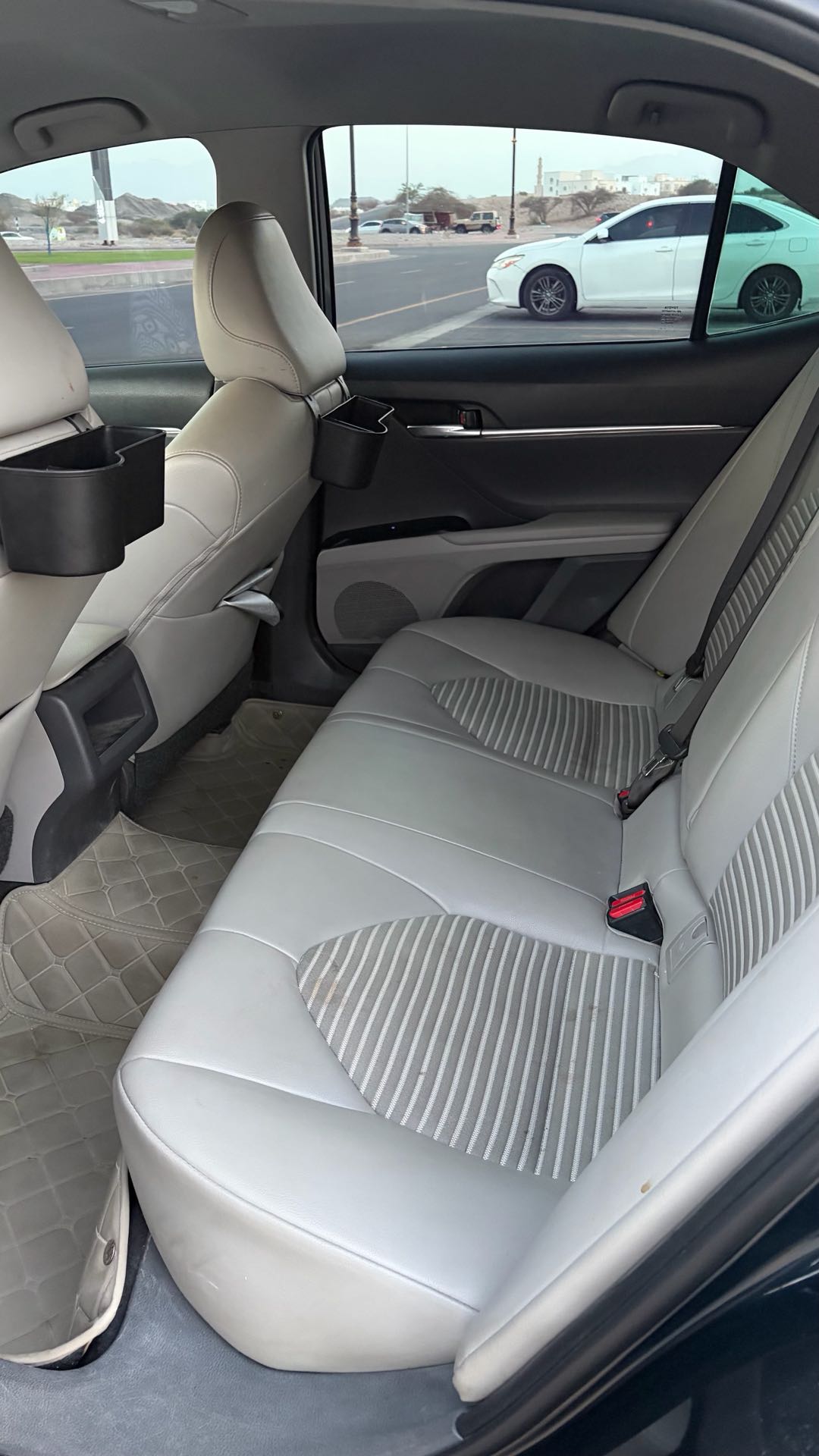 Car Image 2018 TOYOTA CAMRY SE