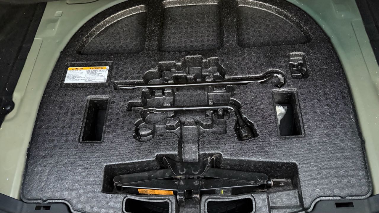 Car Image 2018 TOYOTA CAMRY SE