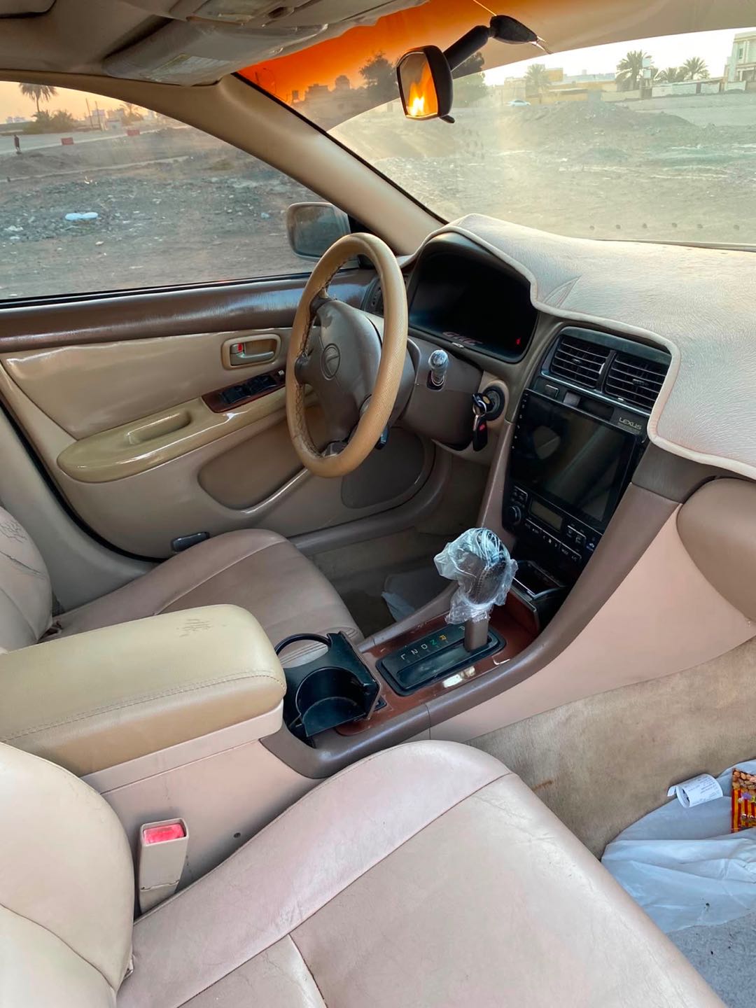 Car Image 1998 LEXUS ES 300