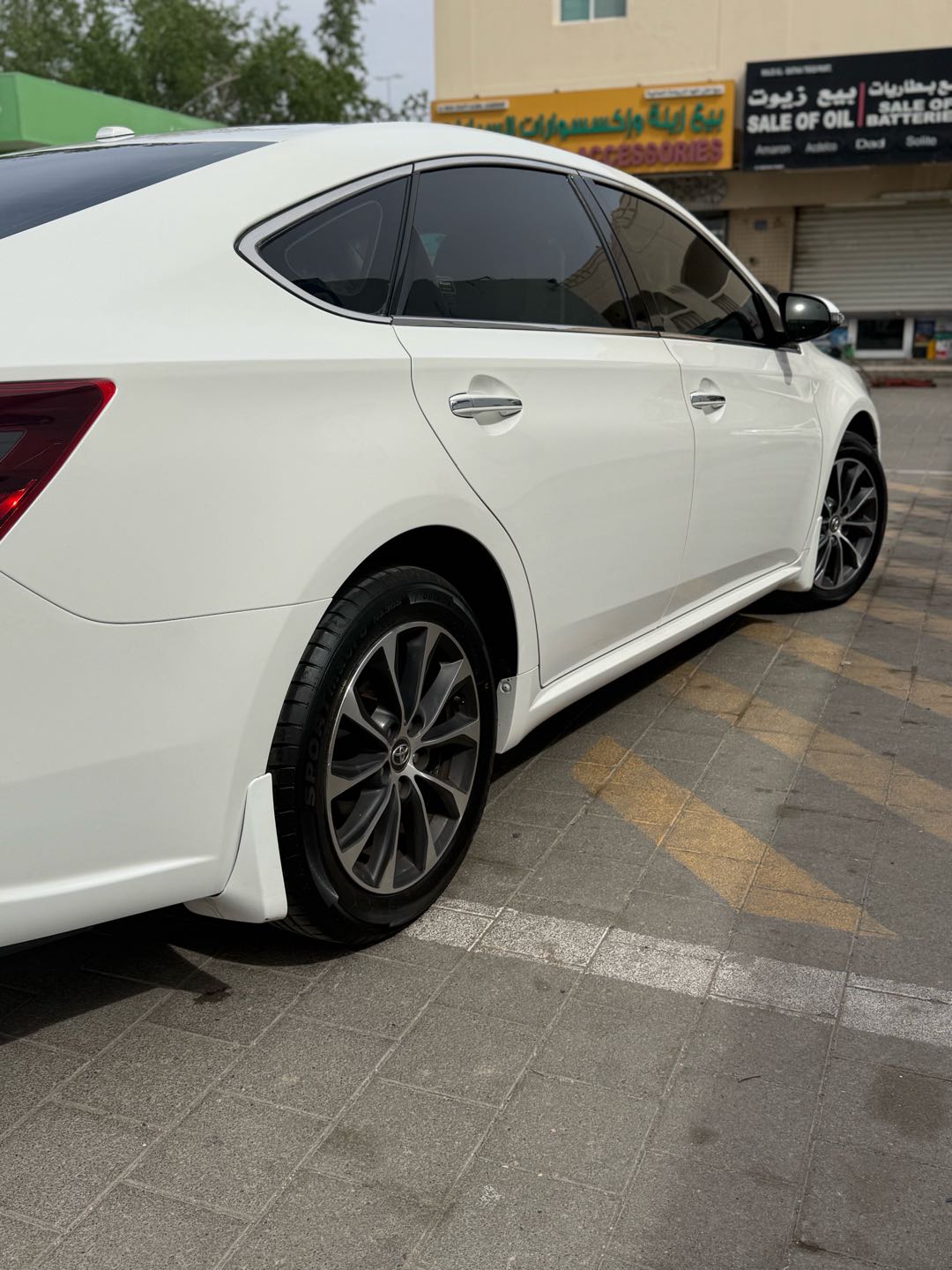 Car Image 2017 TOYOTA AVALON XLE