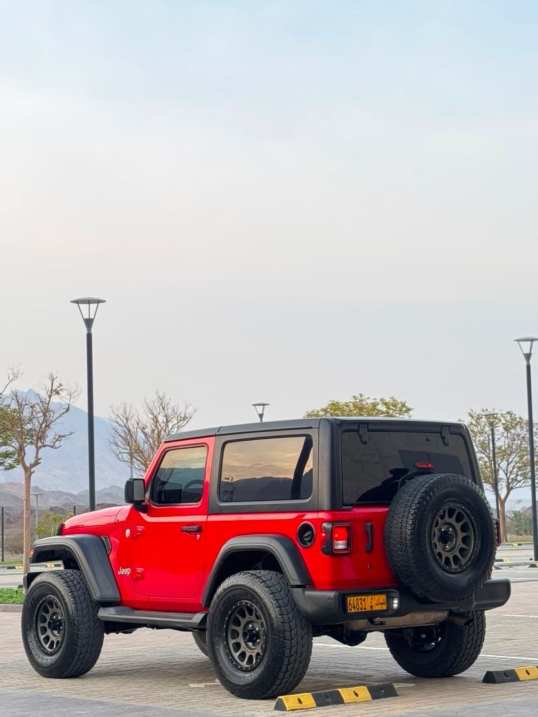 Car Image 2018 JEEP WRANGLER Sport