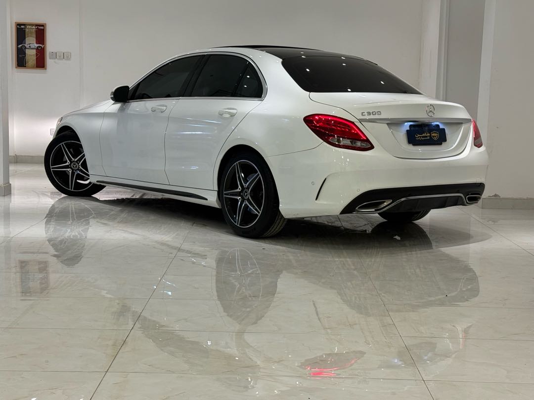 Car Image 2017 MERCEDES C Class 300