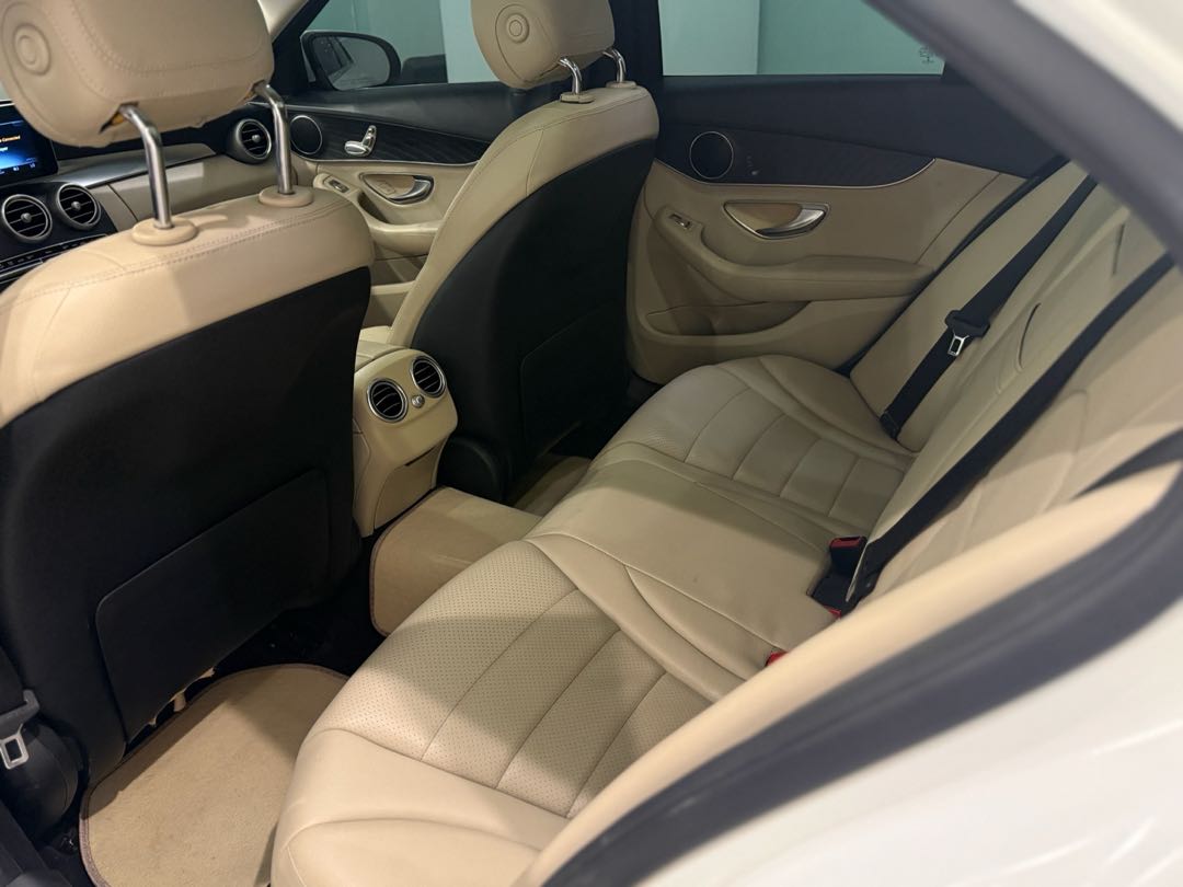 Car Image 2017 MERCEDES C Class 300